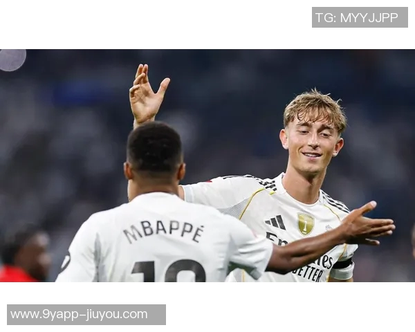 布罗基盛赞迪马尔科实力提升认为其具备在豪门球队皇萨效力的能力